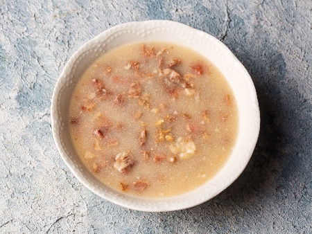 Чорба / супа от телешки дроб с прясно мляко, сметана, лук и чесън - снимка на рецептата